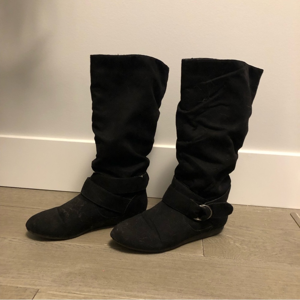 "Report" Short Black Pull On Boots